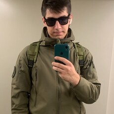 Вениамин, 25, Артём