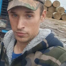Эдуард, 24, Глазов