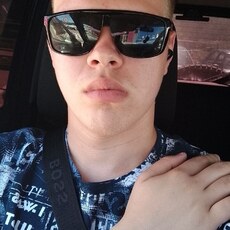 Артемий, 23, Яхрома
