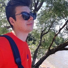 Иван, 22, Нягань