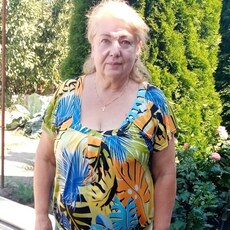 Лина, 67, Санкт-Петербург