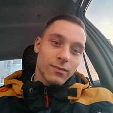 Даня, 21, Барнаул