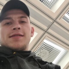 Лаврик, 26, Юрга