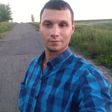 Виталя, 34, Невьянск