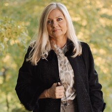 Анна, 53, Суворов