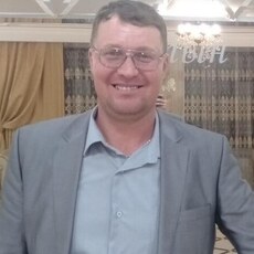 Толя, 44, Харабали