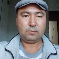 Толя, 42, Заполярный