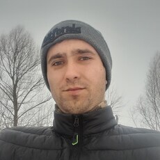 Адриан, 25, Феодосия