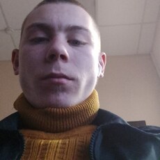 Анатолий, 21, Елабуга