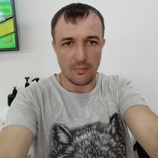 Леонид, 40, Холм