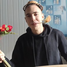 Александр, 20, Менделеевск