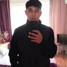 Лука, 24, Ялуторовск