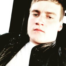 Трофим, 24, Омск