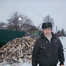 Владлен, 68, Марьинка