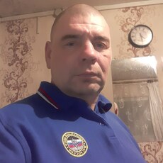Михаил, 47, Горнозаводск