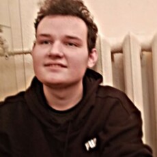 Артёмий, 21, Судак