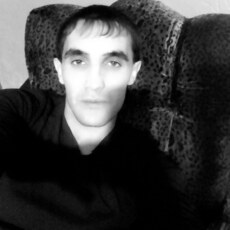 Арсений, 30, Черногорск