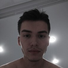 Адриан, 25, Бежецк