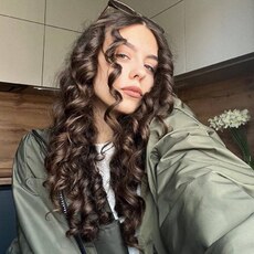 Виолетта, 24, Луза