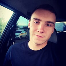 Олег, 34, Павловск
