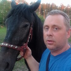 Роман, 44, Циолковский