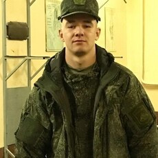 Георгий, 22, Новогродовка