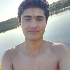 Тарас, 21, Томари