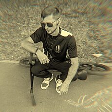 Платон, 29, Кадников