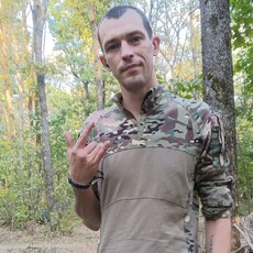 Виктор, 34, Юнокоммунаровск