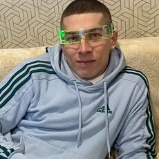 Валя, 26, Петров Вал