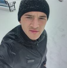 Павел, 23, Стаханов