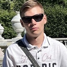 Трофим, 22, Армянск