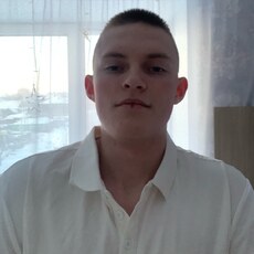 Рома, 20, Козельск