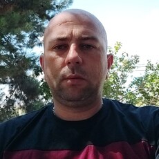 Рома, 35, Новоульяновск