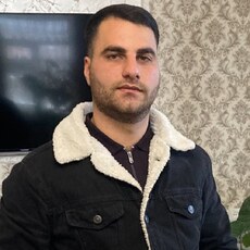 Максим, 27, Радужный (Ханты-Мансийский АО)