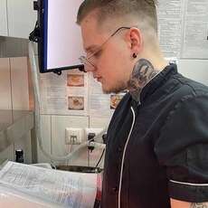 Артём, 25, Удачный