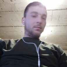 Павел, 28, Саратов