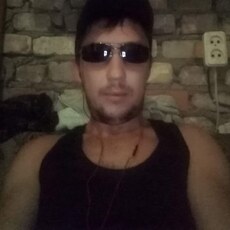 Владлен, 32, Свирск