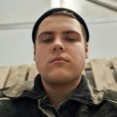 Вадик, 21, Мелитополь