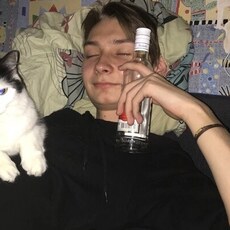 Кузя, 23, Енакиево