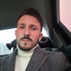 Вася, 27, Свердловск