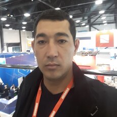 Олег, 40, Кремёнки