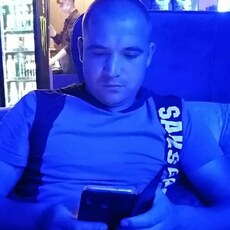 Валентин, 28, Истра