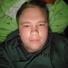 Эдуард, 25, Болгар