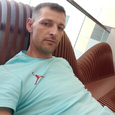 Свят, 34, Гай