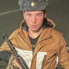 Гавриил, 21, Лангепас