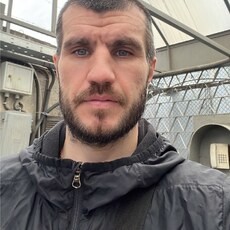 Леонид, 38, Покров