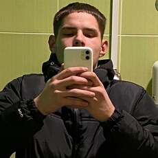 Альберт, 20, Электрогорск