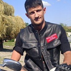 Валерий, 33, Алзамай