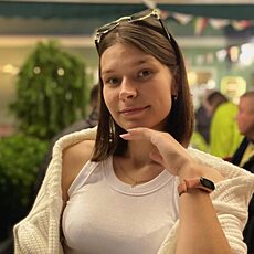 Эмилия, 19, Мурманск
